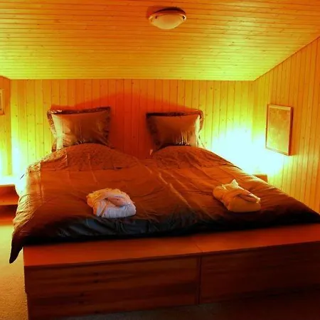 Sleeps 3 Wifi مورن